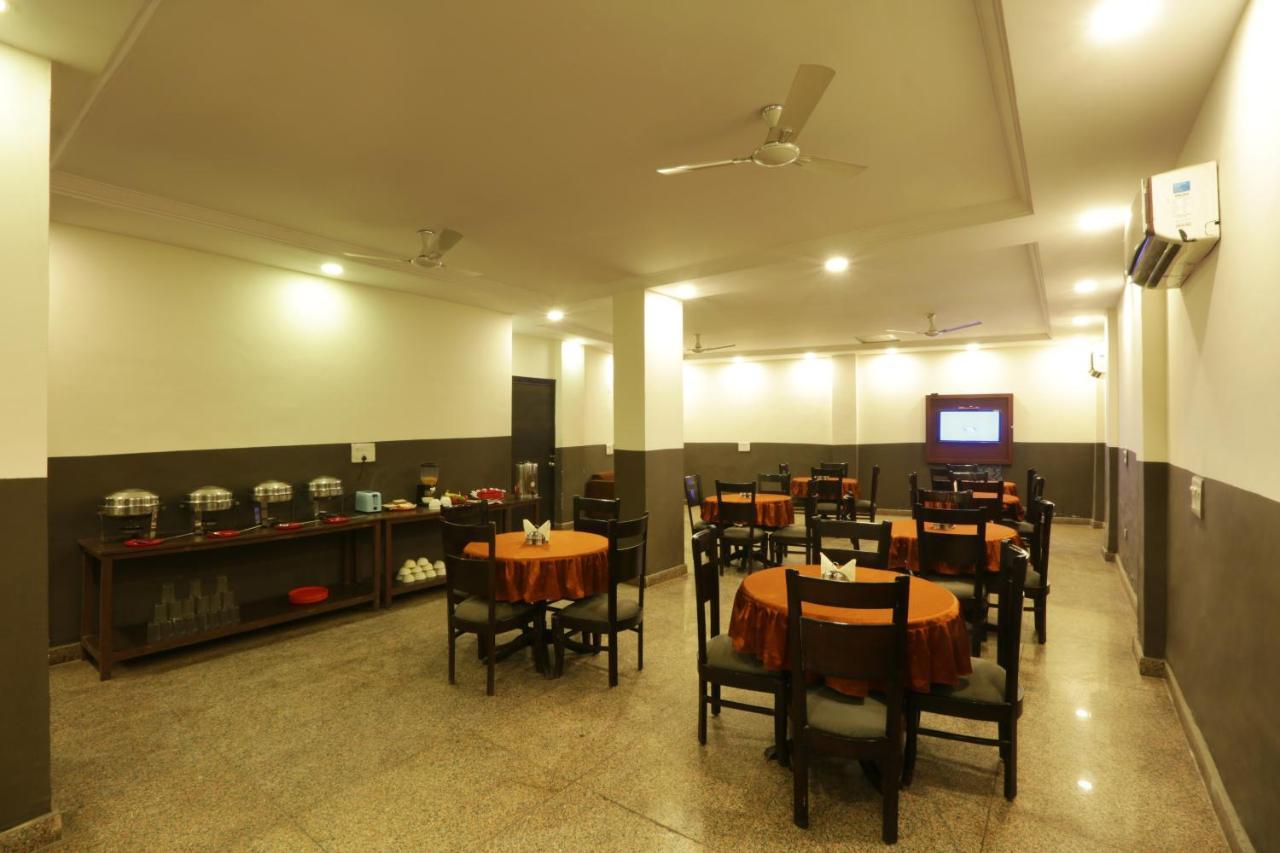Hotel Green Plaza At Airport New Delhi Eksteriør bilde