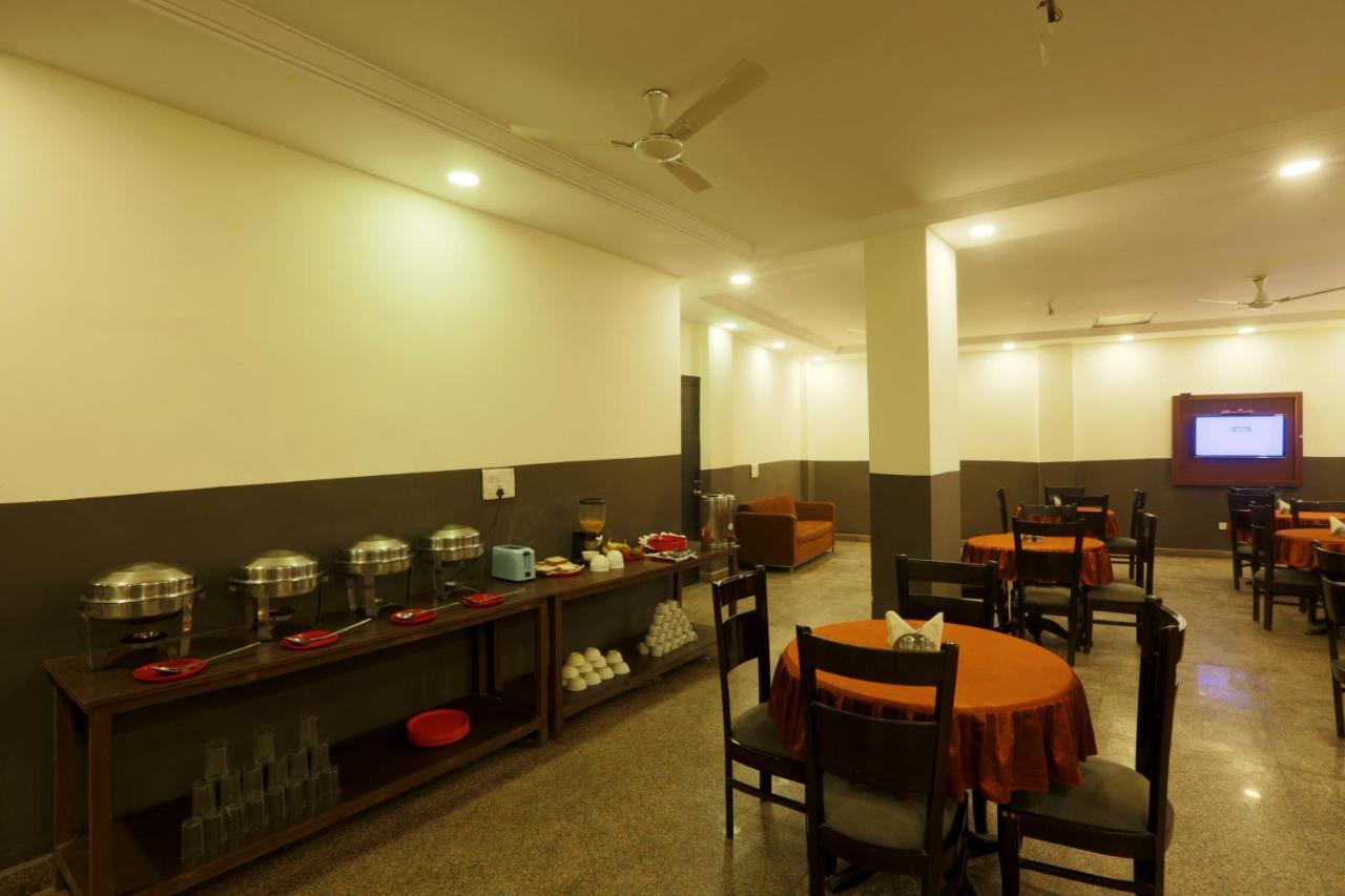 Hotel Green Plaza At Airport New Delhi Eksteriør bilde